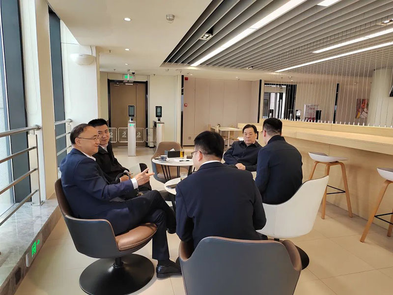 1736846323574893.jpg 640.jpg