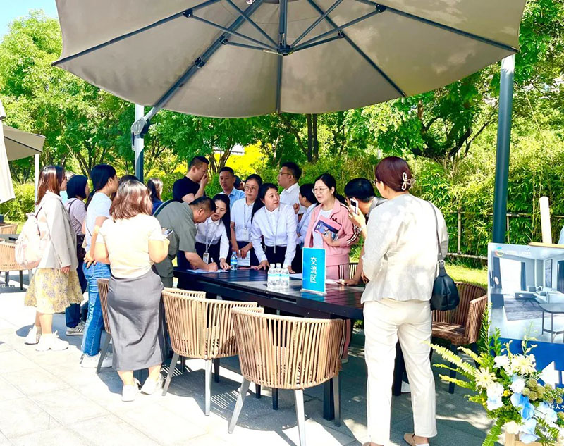 1736991952349069.jpg 640.jpg