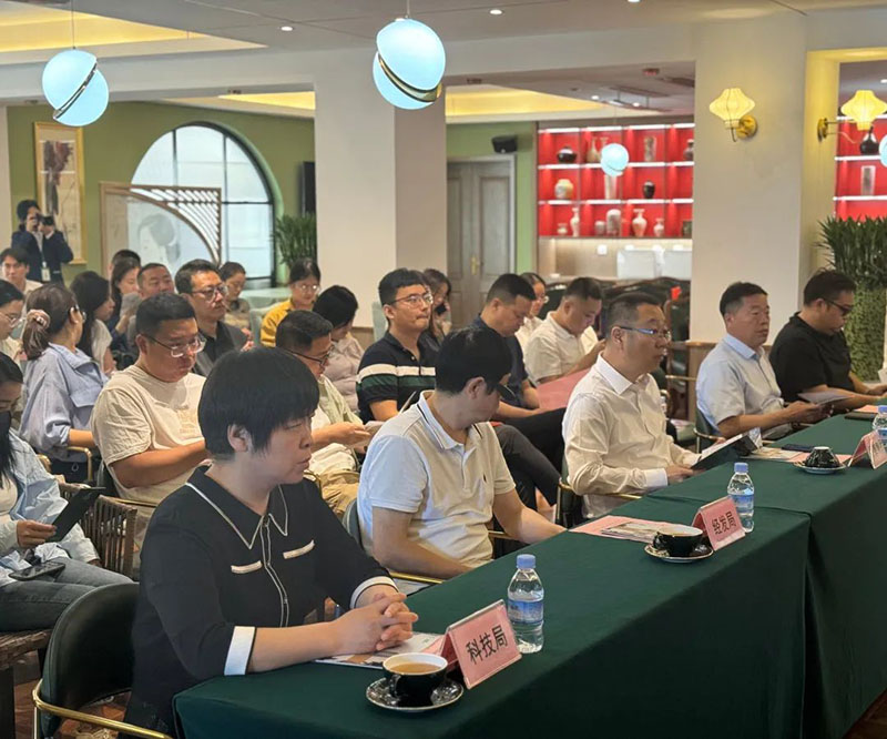 1736991975373849.jpg 640 (1).jpg