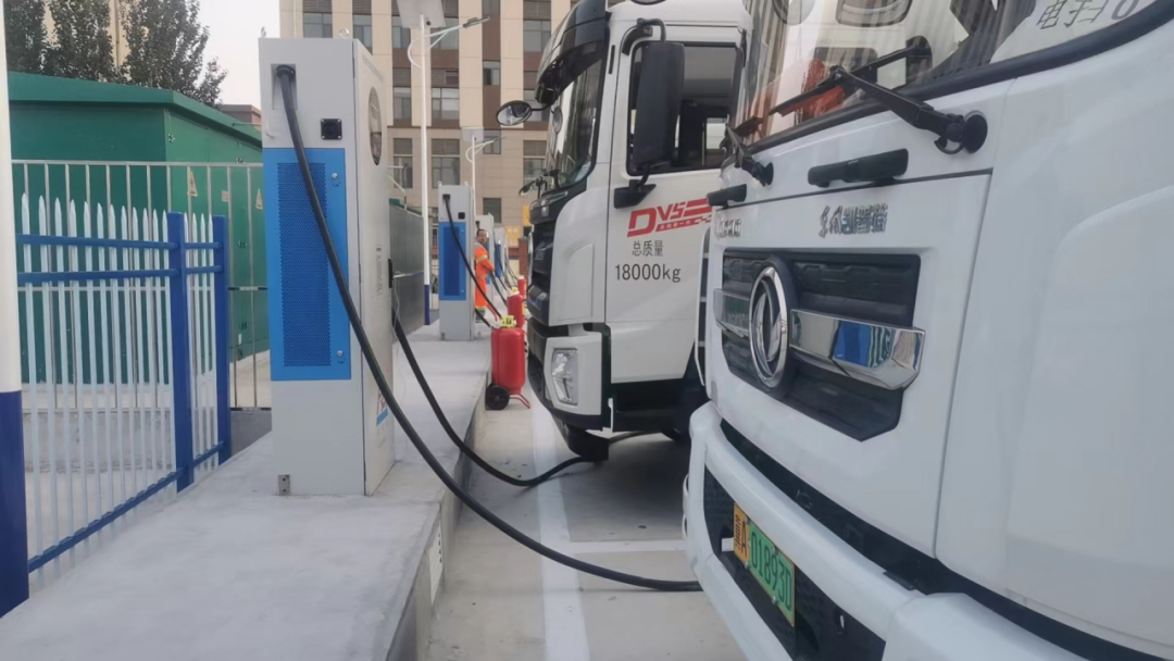 1737016123217210.png 640 (2).png